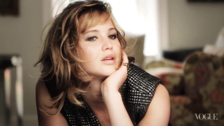 Behind_the_Scenes_with_Jennifer_Lawrence_on_Her_Cover_Shoot_-_Vogue_Diaries_222.jpg