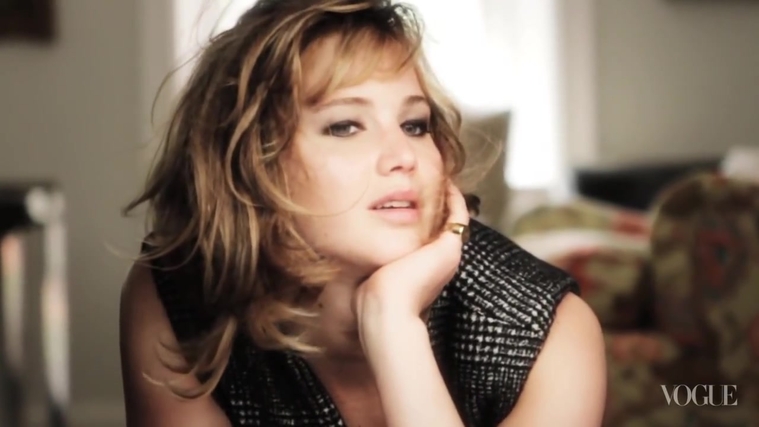 Behind_the_Scenes_with_Jennifer_Lawrence_on_Her_Cover_Shoot_-_Vogue_Diaries_226.jpg