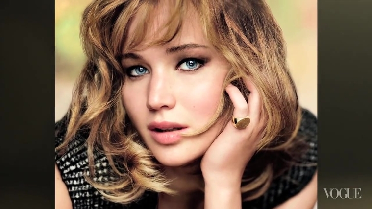 Behind_the_Scenes_with_Jennifer_Lawrence_on_Her_Cover_Shoot_-_Vogue_Diaries_238.jpg