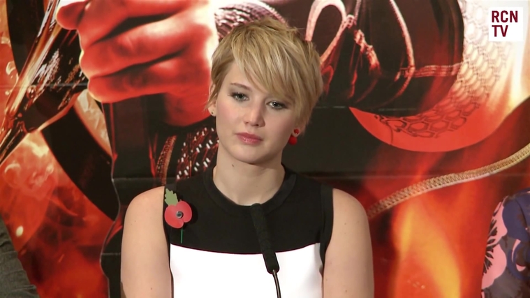 Catching_Fire_Press_Conference_2818929.jpg