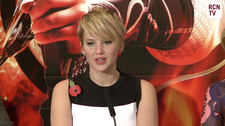 Catching_Fire_Press_Conference_2819429.jpg