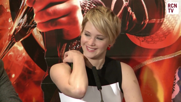 Catching_Fire_Press_Conference_2830829.jpg