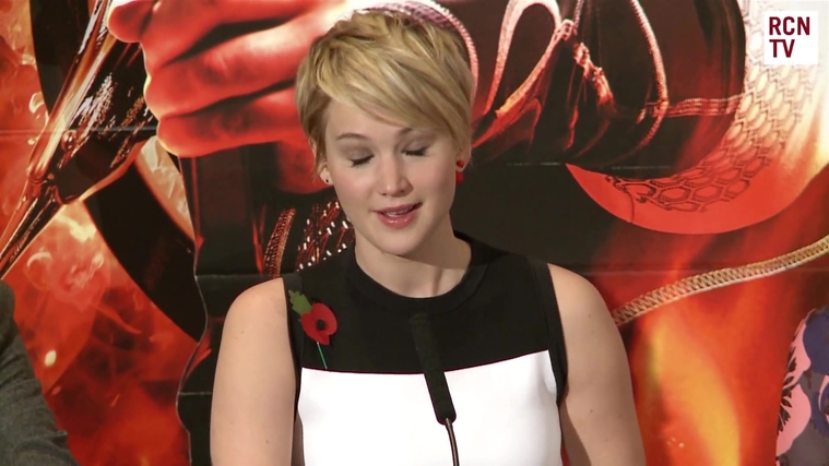 Catching_Fire_Press_Conference_2836029.jpg