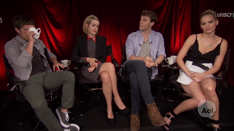 Catching_Fire_Unscripted_Interview_Moviefone__2820029.jpg