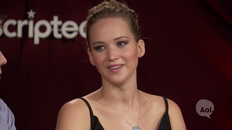 Catching_Fire_Unscripted_Interview_Moviefone__2821629.jpg