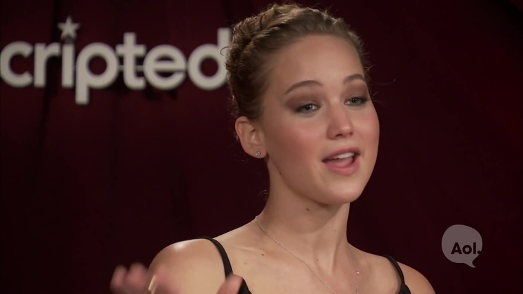 Catching_Fire_Unscripted_Interview_Moviefone__2831629~0.jpg