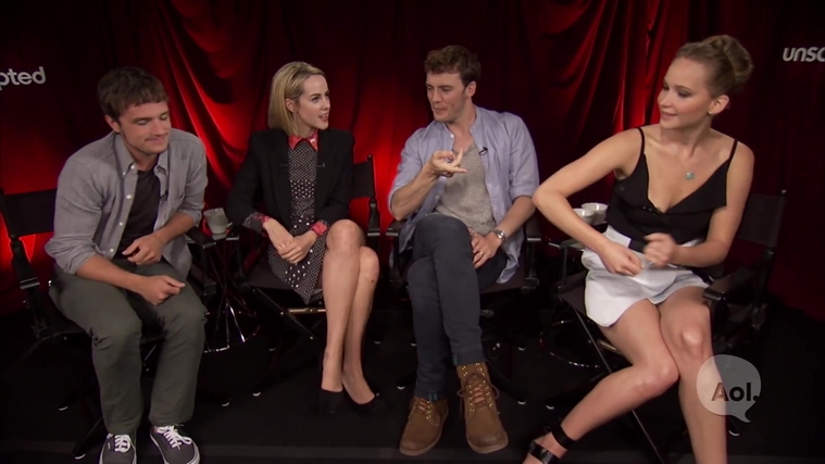 Catching_Fire_Unscripted_Interview_Moviefone__2832229.jpg