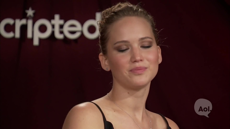 Catching_Fire_Unscripted_Interview_Moviefone__2833229~0.jpg