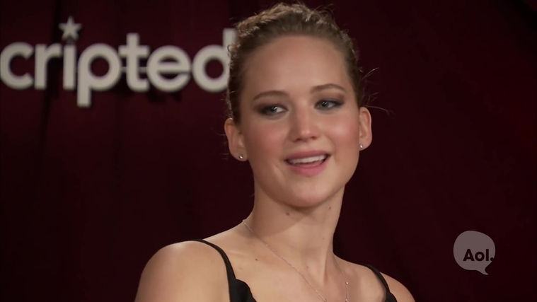 Catching_Fire_Unscripted_Interview_Moviefone__2833329~0.jpg