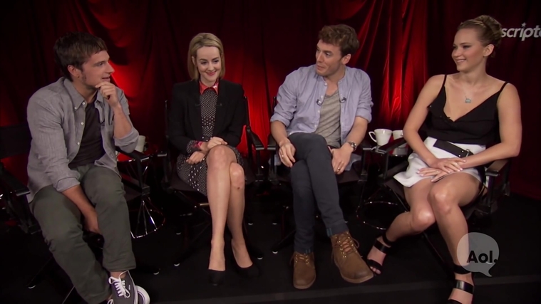 Catching_Fire_Unscripted_Interview_Moviefone__283929.jpg