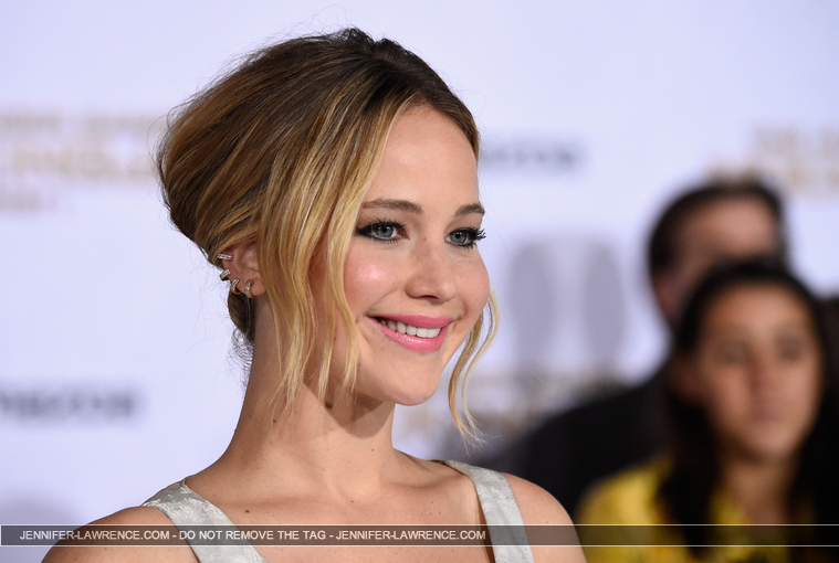 D_November_17_-__Mockingjay_Part_1__LA_Premiere_285829.jpg