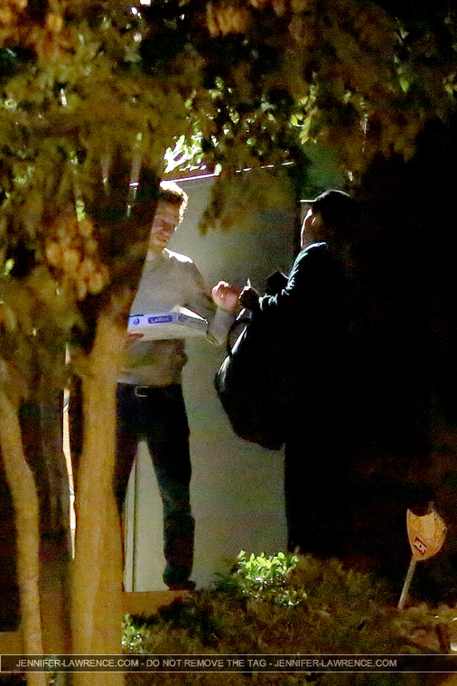 December_12_-_Arriving_at_Gabe_Polsky_s_home_in_Beverly_Hills_282429.jpg
