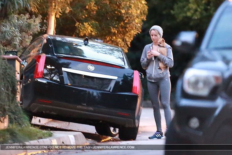 December_12_-_Arriving_at_Gabe_Polsky_s_home_in_Beverly_Hills_28829.jpg