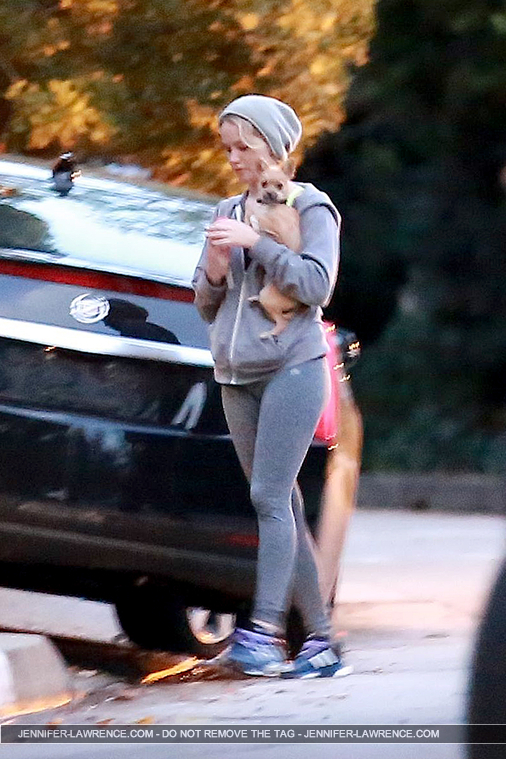 December_12_-_Arriving_at_Gabe_Polsky_s_home_in_Beverly_Hills_28929.jpg