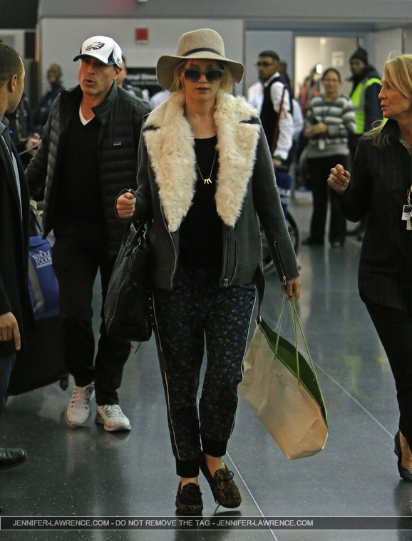 December_14_-_Arriving_at_JFK_Airport_in_New_York_283029.jpg