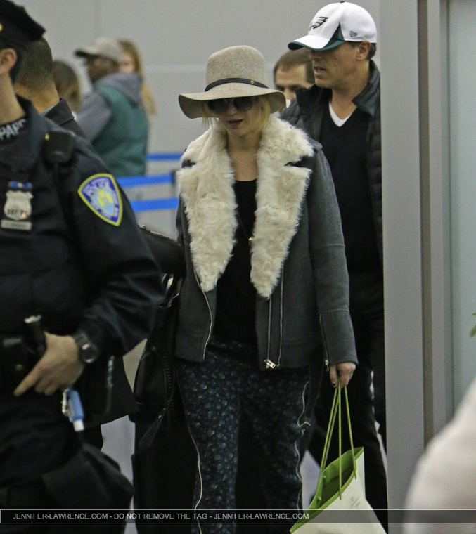 December_14_-_Arriving_at_JFK_Airport_in_New_York_285829.jpg