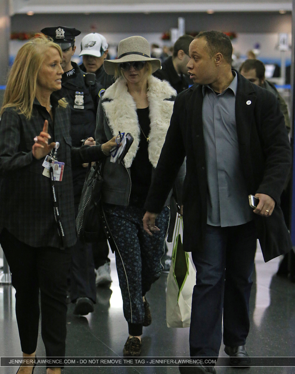 December_14_-_Arriving_at_JFK_Airport_in_New_York_286029.jpg