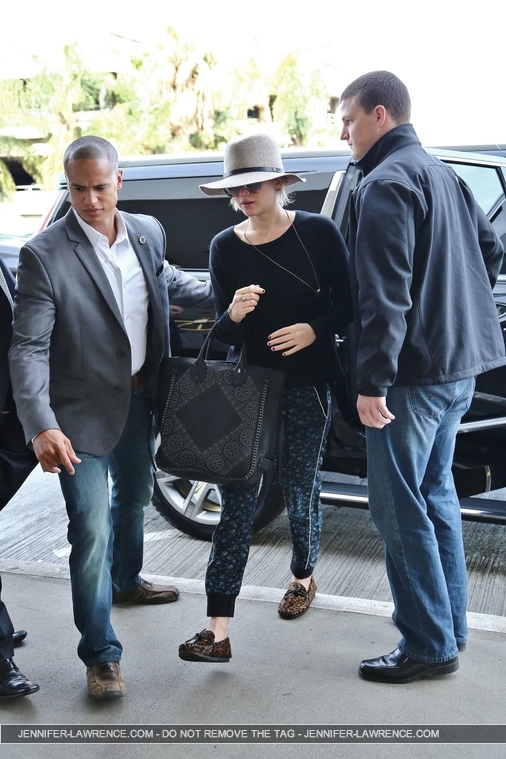 December_14_-_Departing_LAX_Airport_in_Los_Angeles_281829.jpg