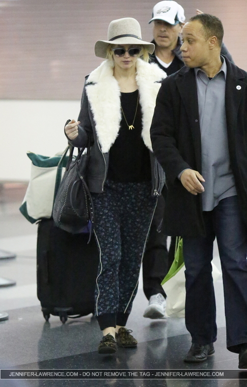 December_14_-_Departing_LAX_Airport_in_Los_Angeles_282529.jpg