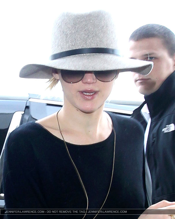 December_14_-_Departing_LAX_Airport_in_Los_Angeles_28429.jpg