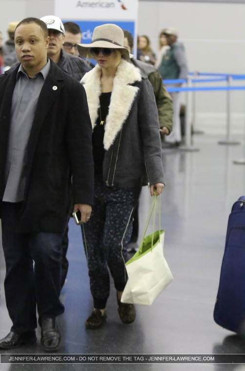 December_14_-_Departing_LAX_Airport_in_Los_Angeles_284429.jpg