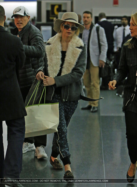 December_14_-_Departing_LAX_Airport_in_Los_Angeles_286429.jpg
