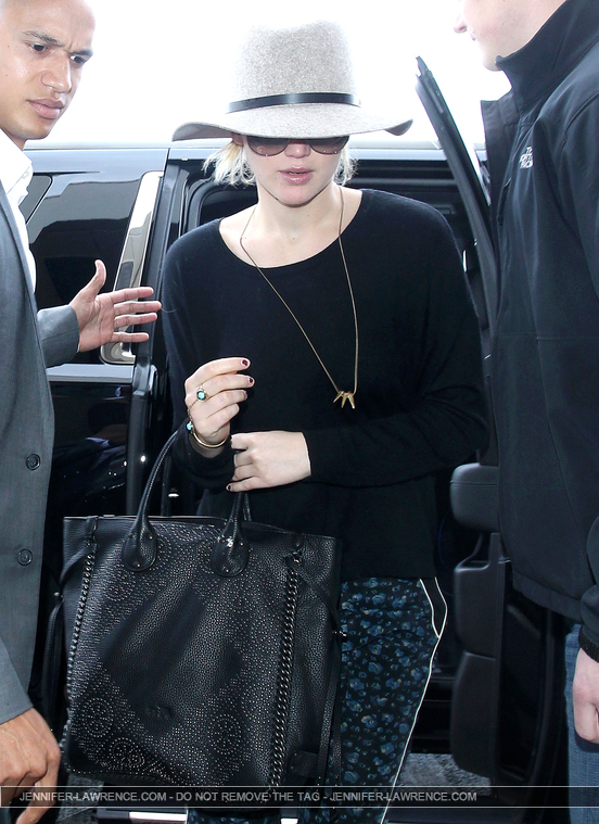 December_14_-_Departing_LAX_Airport_in_Los_Angeles_28929.jpg