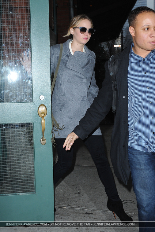 December_16_-_Leaving_Tribeca_Film_Center_in_New_York_281129.jpg