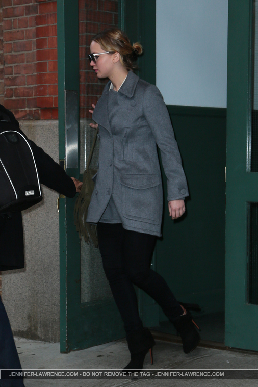 December_16_-_Leaving_Tribeca_Film_Center_in_New_York_282329.jpg