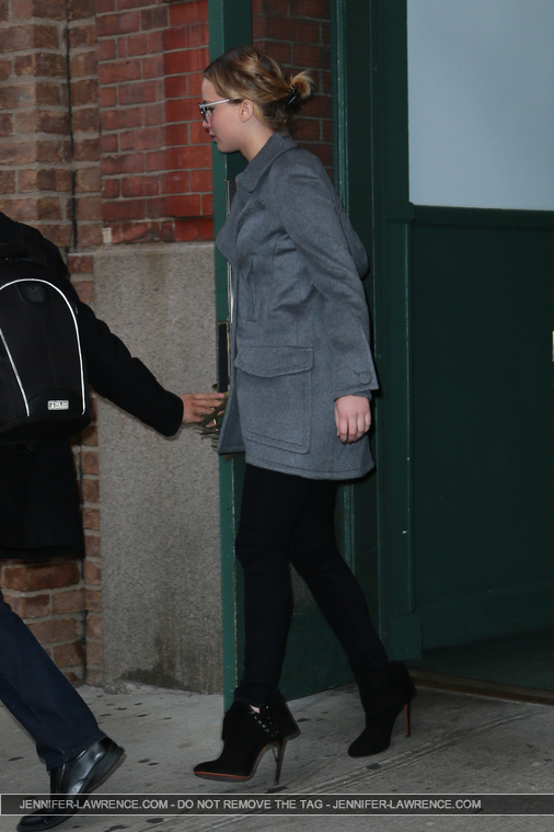 December_16_-_Leaving_Tribeca_Film_Center_in_New_York_282429.jpg