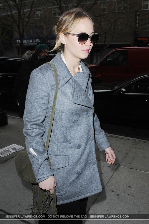 December_16_-_Returning_to_her_Tribeca_hotel_in_New_York_281029.jpg