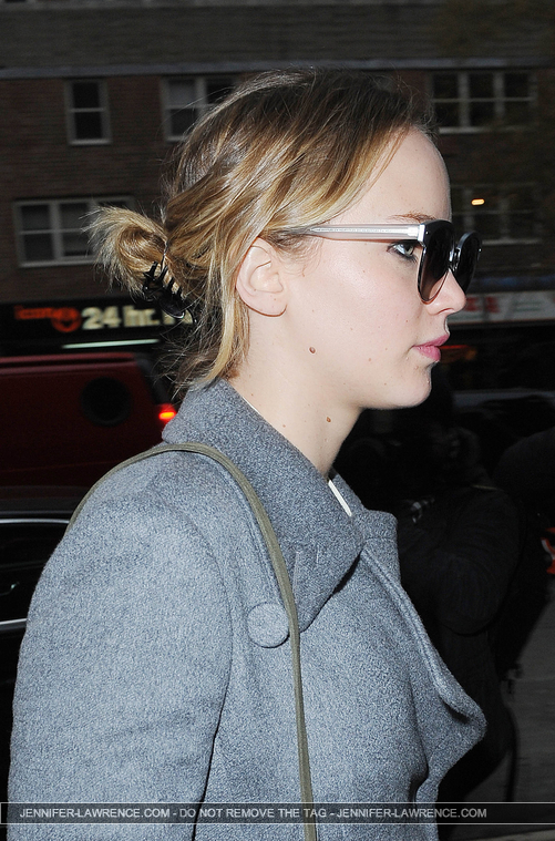 December_16_-_Returning_to_her_Tribeca_hotel_in_New_York_281329.jpg