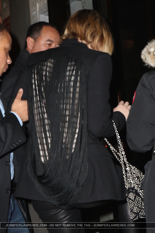 December_17_-_Arriving_with_her_friend_to_dinner_at_Mulino_in_the_West_Village2C_New_York_281729.jpg