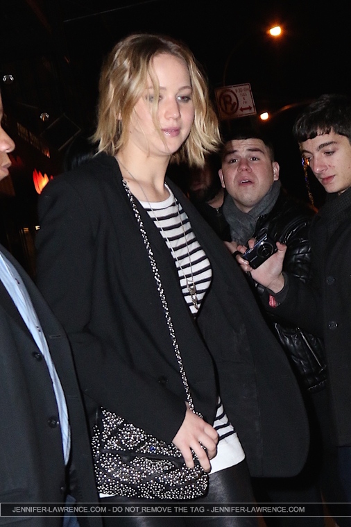 December_17_-_Arriving_with_her_friend_to_dinner_at_Mulino_in_the_West_Village2C_New_York_282629.jpg