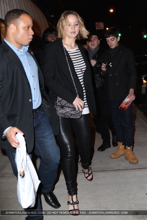 December_17_-_Arriving_with_her_friend_to_dinner_at_Mulino_in_the_West_Village2C_New_York_283229.jpg