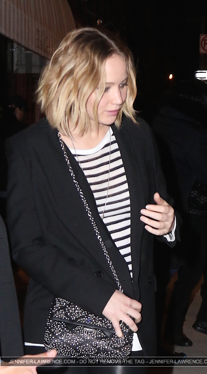 December_17_-_Arriving_with_her_friend_to_dinner_at_Mulino_in_the_West_Village2C_New_York_284329.jpg