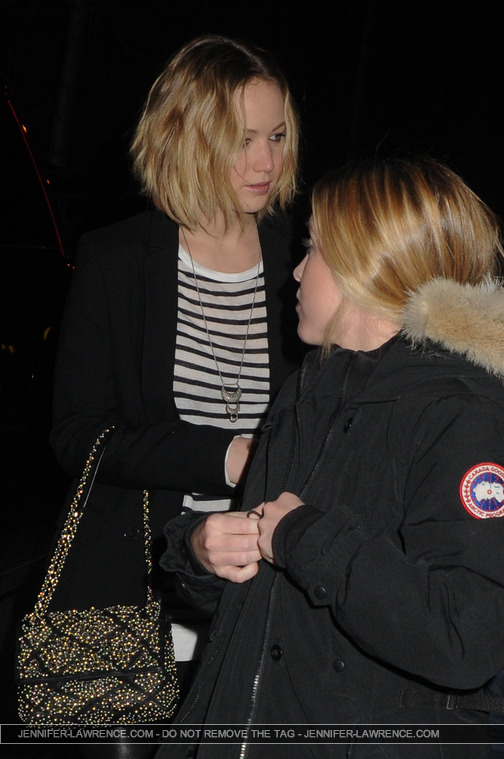 December_17_-_Arriving_with_her_friend_to_dinner_at_Mulino_in_the_West_Village2C_New_York_28729.jpg