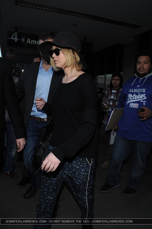 December_18_-_Leaving_LAX_Airport_281029~0.jpg