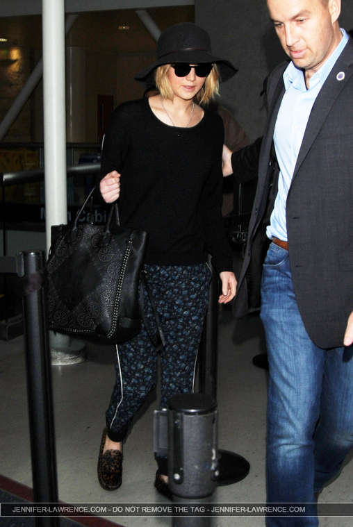 December_18_-_Leaving_LAX_Airport_2810329~0.jpg