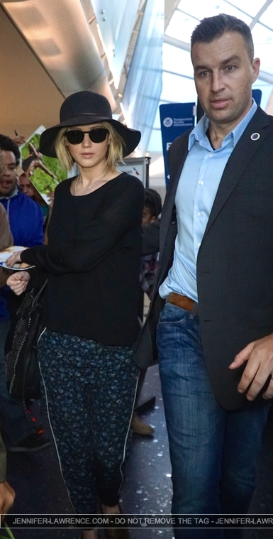December_18_-_Leaving_LAX_Airport_2810729~0.jpg