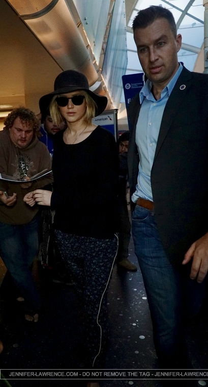 December_18_-_Leaving_LAX_Airport_2811029~0.jpg