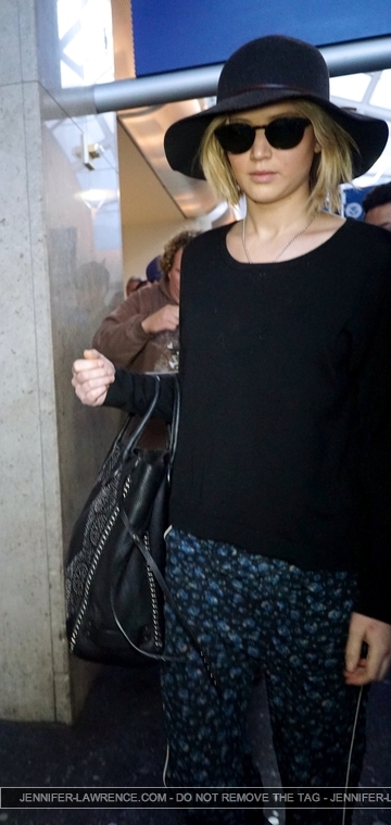 December_18_-_Leaving_LAX_Airport_2811529~0.jpg