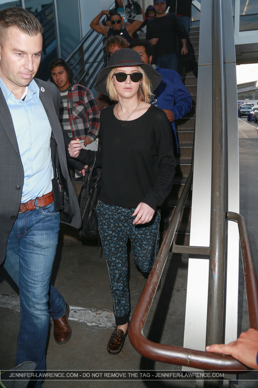 December_18_-_Leaving_LAX_Airport_2811929~0.jpg