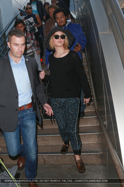 December_18_-_Leaving_LAX_Airport_2812029~0.jpg