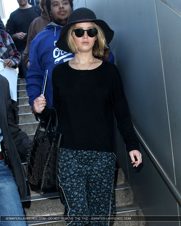December_18_-_Leaving_LAX_Airport_2813129~0.jpg