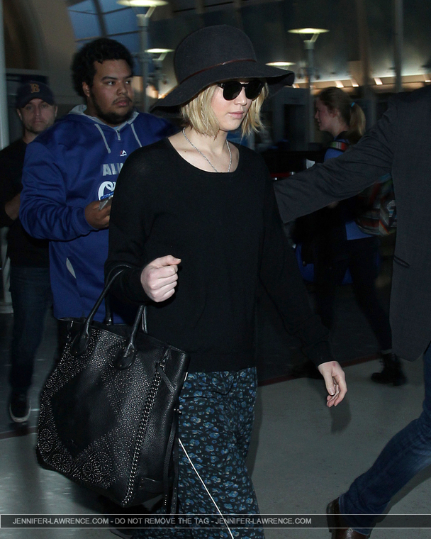 December_18_-_Leaving_LAX_Airport_2814129~0.jpg