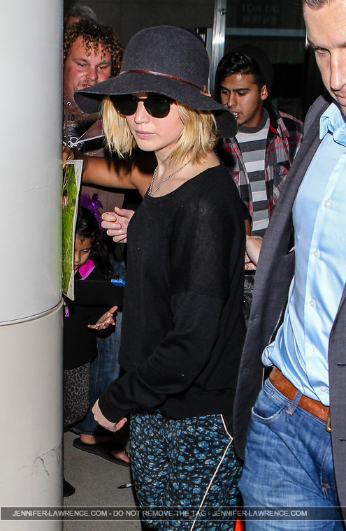 December_18_-_Leaving_LAX_Airport_2814529~0.jpg
