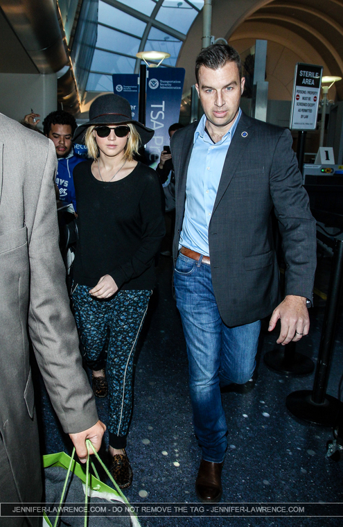 December_18_-_Leaving_LAX_Airport_2814629~0.jpg