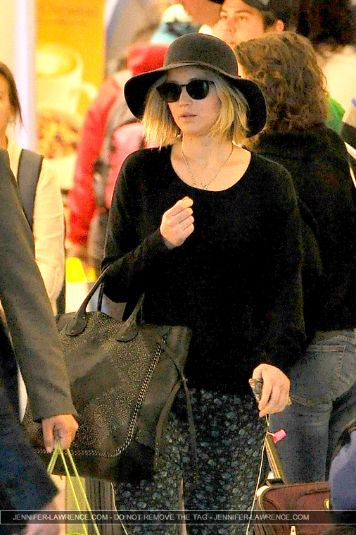 December_18_-_Leaving_LAX_Airport_2816829~0.jpg
