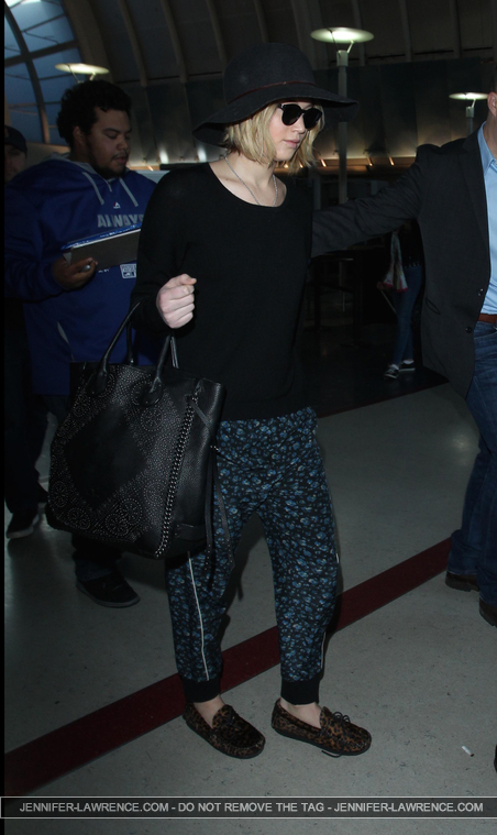 December_18_-_Leaving_LAX_Airport_2817129~0.jpg